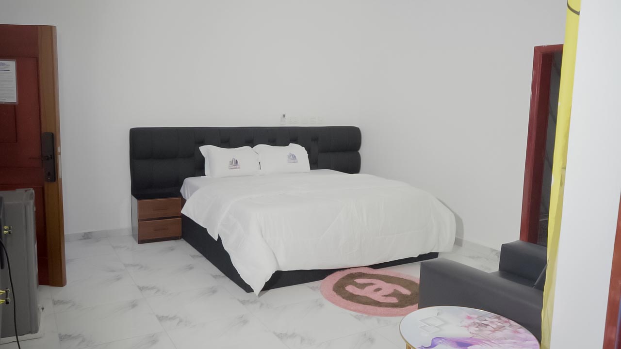 RS room 104